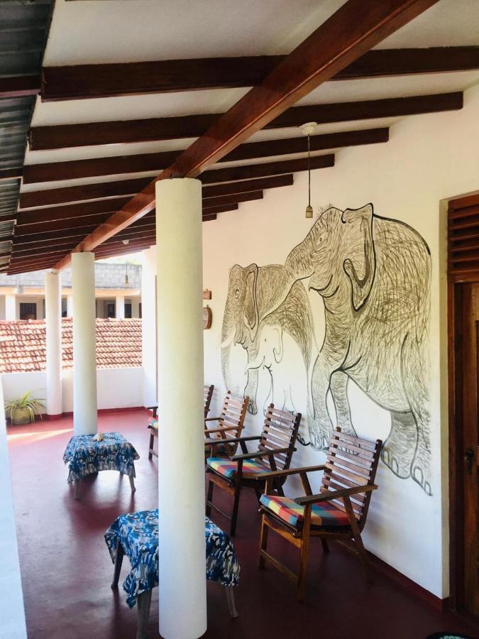 Sunrise Guest House & Restaurant Tangalle Εξωτερικό φωτογραφία