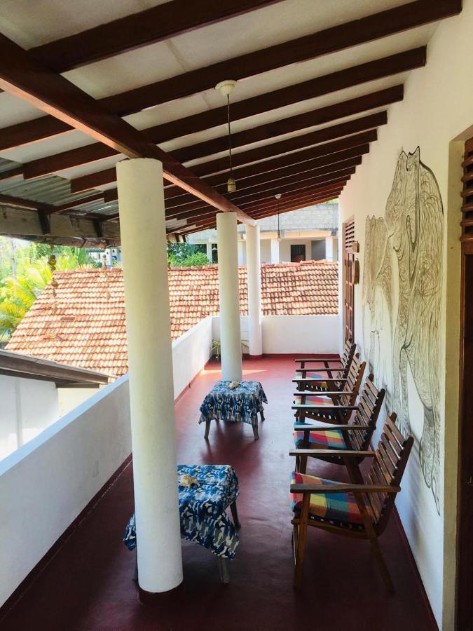 Sunrise Guest House & Restaurant Tangalle Εξωτερικό φωτογραφία