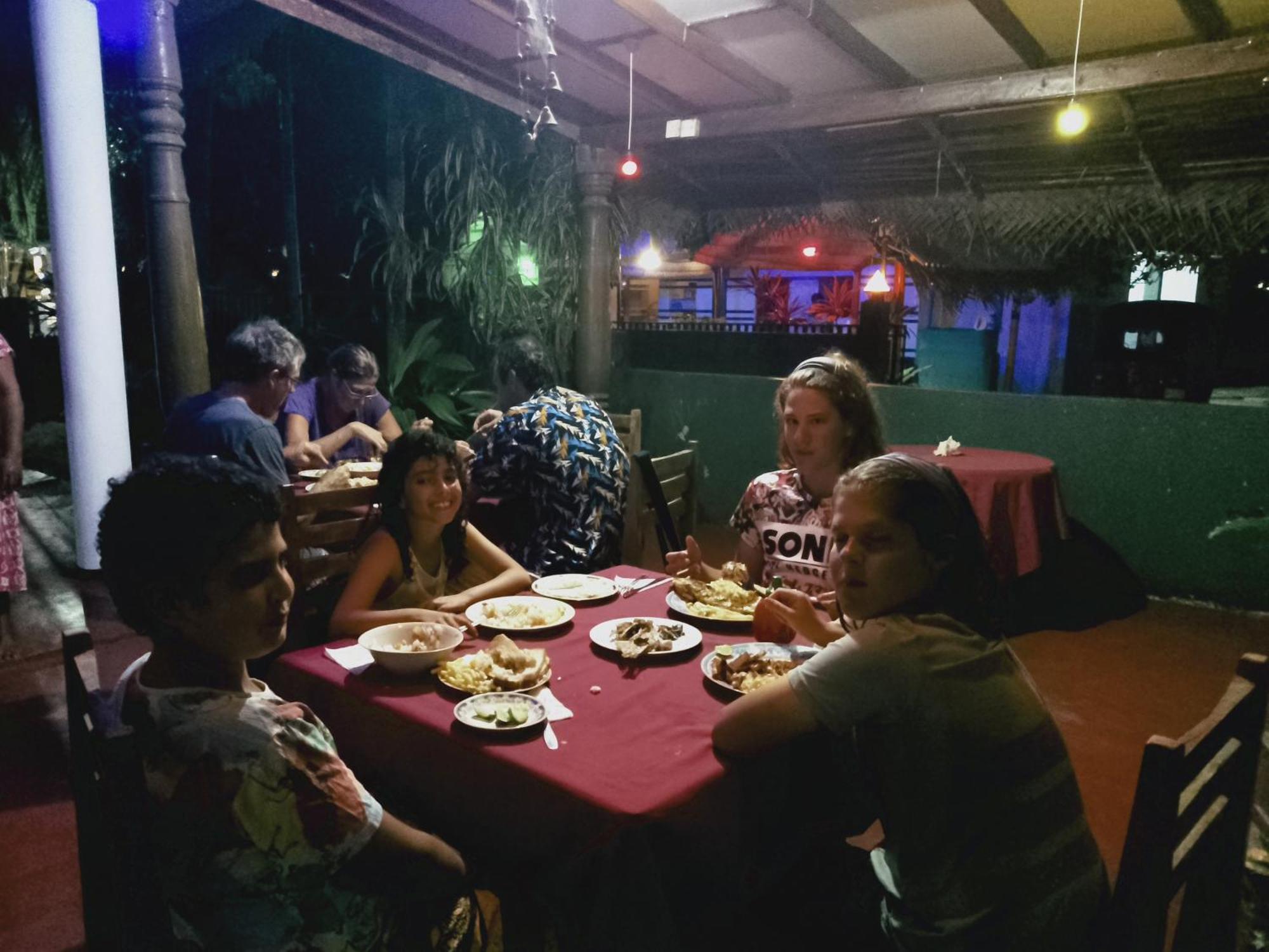 Sunrise Guest House & Restaurant Tangalle Εξωτερικό φωτογραφία
